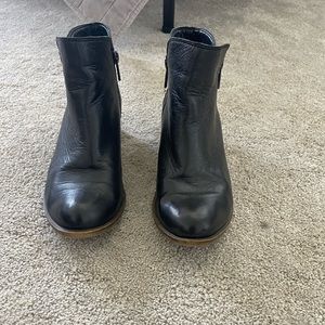 Black lucky brand ankle boots